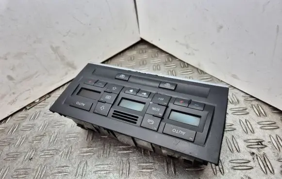 Audi A4 S4 B7 8E 8H Climate control unit 8E0820043BJ