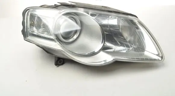 Volkswagen PASSAT B6 Headlight/headlamp 3C0941006M