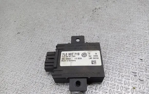 Volkswagen Touareg I Alarm control unit/module 7L0907719