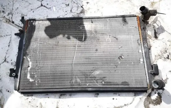 Volkswagen Jetta V Coolant radiator
