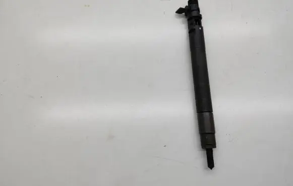 Ford C-MAX II Fuel injector Embr00101d