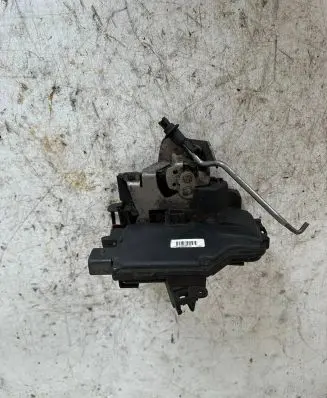Audi A4 S4 B6 8E 8H Rear door lock 8e0839016c