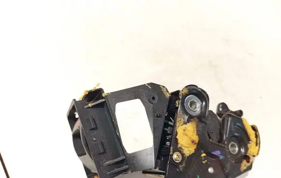 Alfa Romeo Mito Seat back rest lock catch 185480901 b836