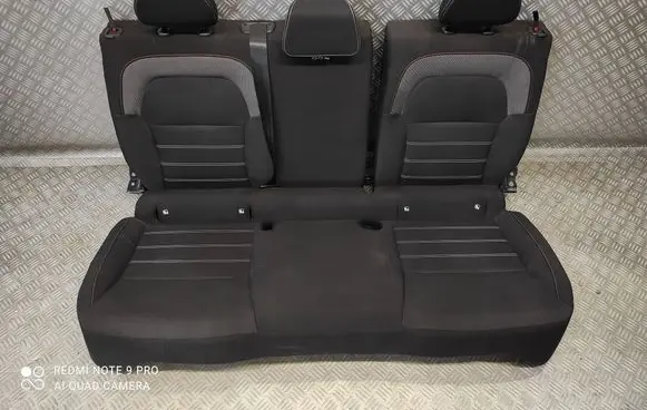 Dacia Sandero III Second row seats 