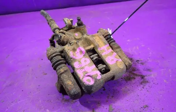 Nissan Almera Tino Rear brake caliper