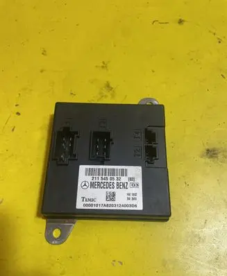 Mercedes-Benz E W211 Comfort/convenience module 2115450532
