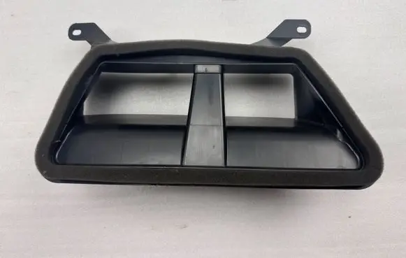 Volkswagen Tiguan Air intake duct part 5NC819063