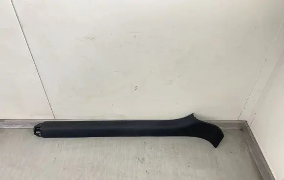Audi A5 8T 8F Front sill trim cover 8F0853906