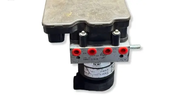 Mercedes-Benz V Class W447 ABS Pump 0265956183 A4479001517 A44790015