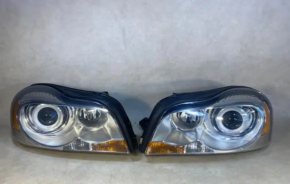 Volvo XC90 Headlights/headlamps set 31111845 043519