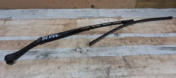 Citroen C5 Front wiper blade arm 9682797980