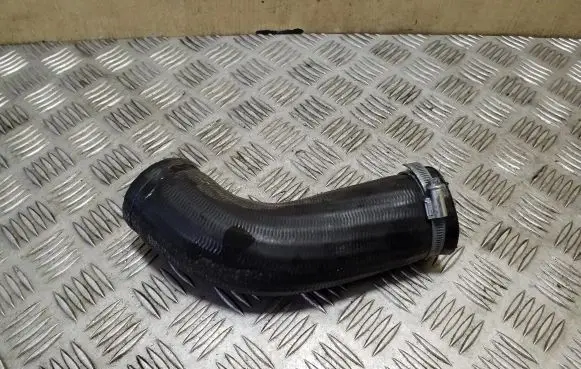 Volvo XC90 Intercooler hose/pipe 31422062