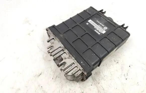 Volkswagen Golf III Engine control unit/module 1H0907311C 0261200714