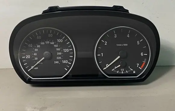 BMW 1 E81 E87 Speedometer (instrument cluster) 1024962 102496262 912258801