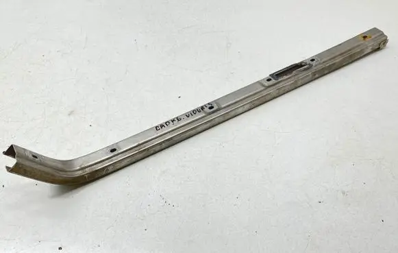 Volkswagen Caddy Sliding door middle rail 2K0843871M