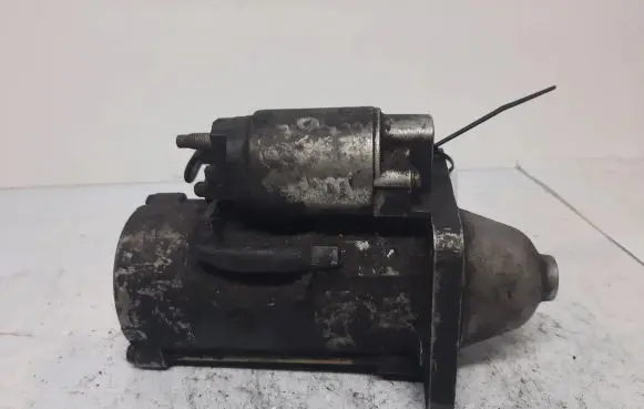 Jeep Cherokee III KJ Starter motor