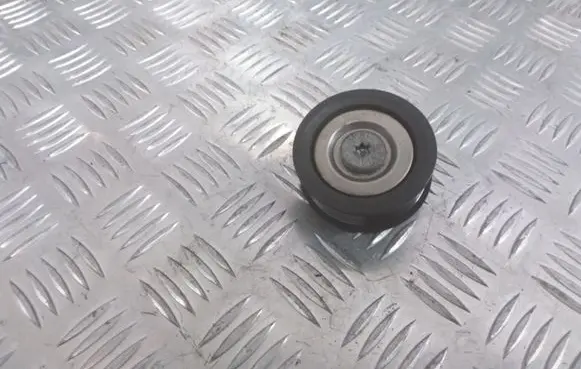 Mercedes-Benz Sprinter W906 Belt tensioner pulley A6512000670