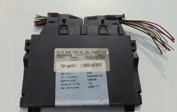 Mercedes-Benz S W220 Engine control unit/module 5WK33951F A0265459132