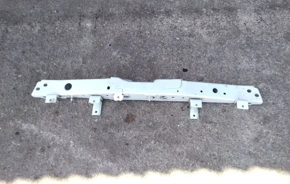 Nissan Qashqai Top upper radiator support slam panel