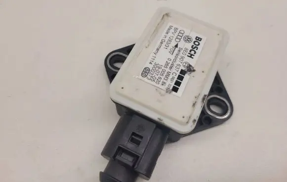 Audi A4 S4 B7 8E 8H ESP acceleration yaw rate sensor 8E0907637C 0265005620 3000373