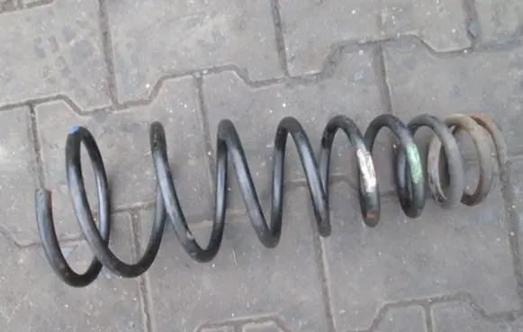 Nissan Primera Front coil spring