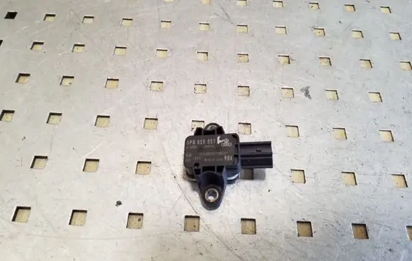 Audi A3 S3 A3 Sportback 8P Airbag deployment crash/impact sensor 8P0955557