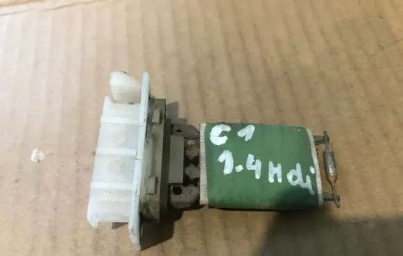 Citroen C1 Heater blower motor/fan resistor 13223A VALEO