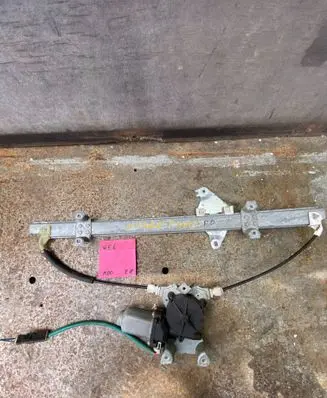 Nissan Almera Tino Front door window regulator with motor 114920