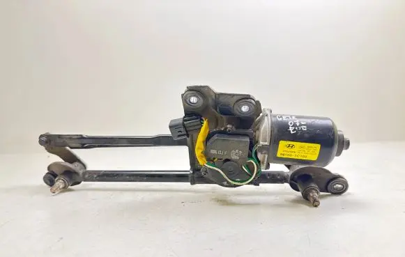 Hyundai Getz Front wiper linkage and motor 981001C100