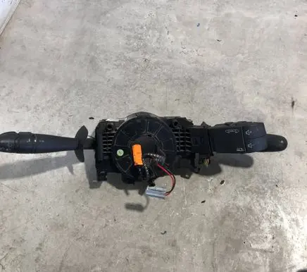 Renault Trafic II (X83) Wiper turn signal indicator stalk/switch 8200070265