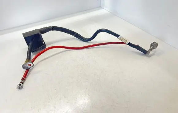 Volkswagen Touran I Positive cable (battery) 1K0971228