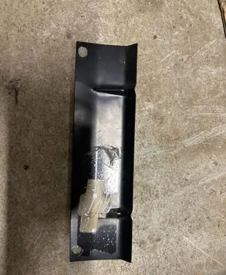 Saab 900 Lower shock absorber bracket 9230335