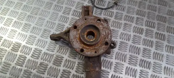 Peugeot 307 Front wheel hub