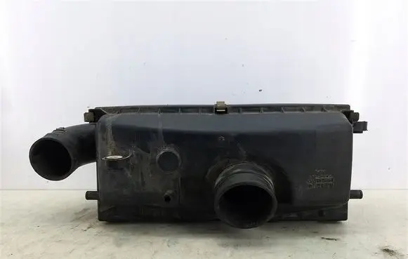 Subaru Forester SF Air filter box 
