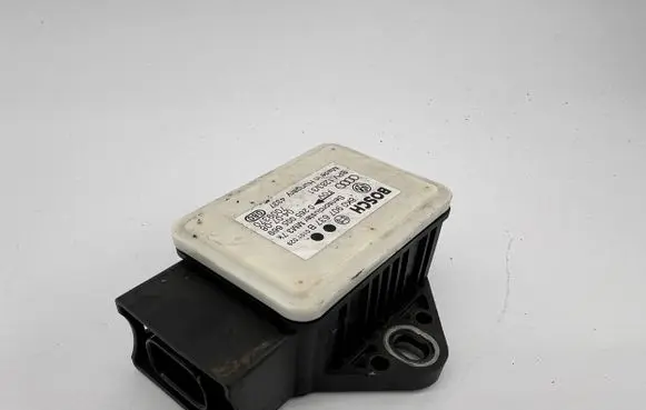 Audi A4 S4 B8 8K ESP acceleration yaw rate sensor 8K0907637B 0265005669 7009370