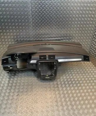 Mercedes-Benz R W251 Dashboard
