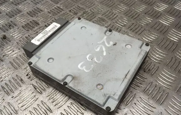 Ford Mondeo Mk III Engine control unit/module 4S4112A650DB 7BEB E111000287
