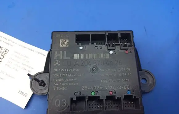 Mercedes-Benz C W204 Door control unit/module A2048704526 A2048202926 A2044422032