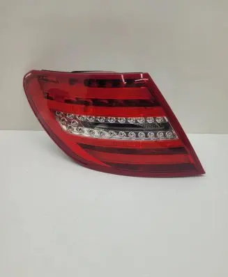 Mercedes-Benz C W204 Rear/tail lights 2048205464
