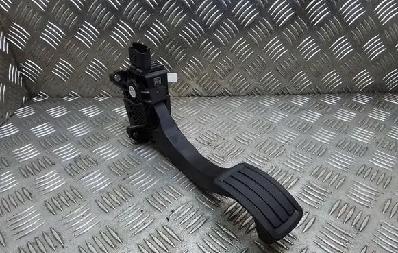 Citroen Jumpy Accelerator throttle pedal 9839353480