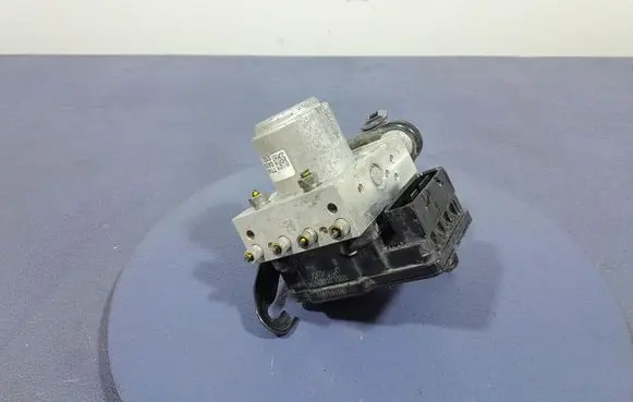 Honda HR-V ABS Pump T7AE0