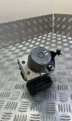 Tesla Model 3 ABS Pump 104474500B GA469924