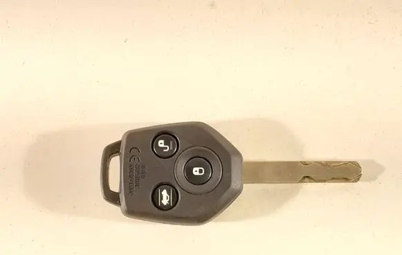 Subaru Legacy Ignition key/card 