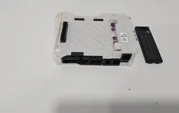 Toyota Sienna XL40 IV Fuse box set 63589586 8273008170 8267208140