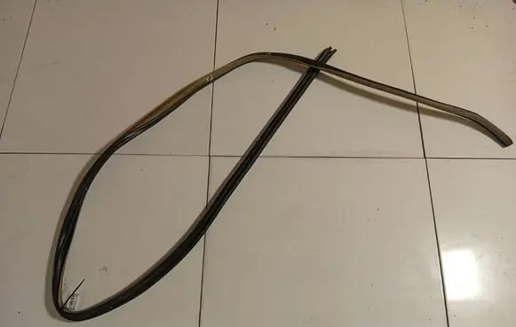 Toyota Yaris Rubber seal front coupe door