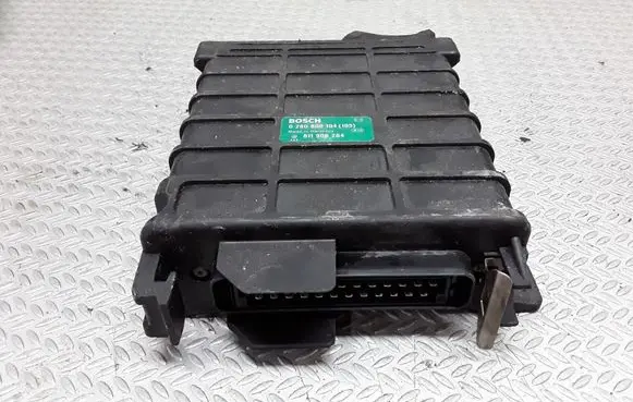 Volkswagen Golf II Engine control unit/module 0280800104 811906264