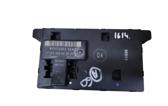 Mercedes-Benz C W203 Door control unit/module 2038206426