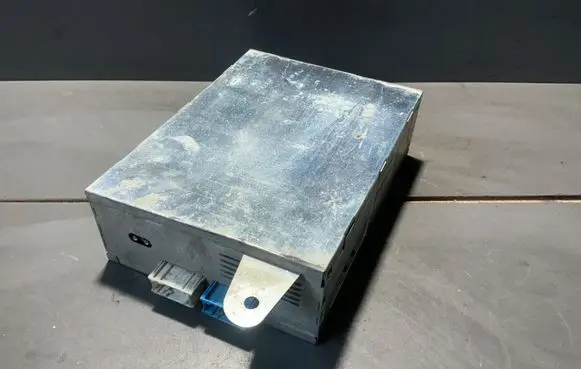 BMW 5 E39 GPS navigation control unit/module 6911221 068310 037138052