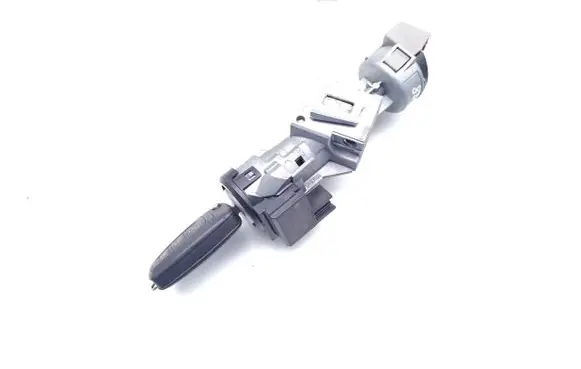 Ford C-MAX II Ignition lock 3M513F880AE 6E5T15607CA
