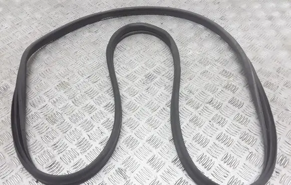 Mazda CX-5 II Front door rubber seal 8K152351